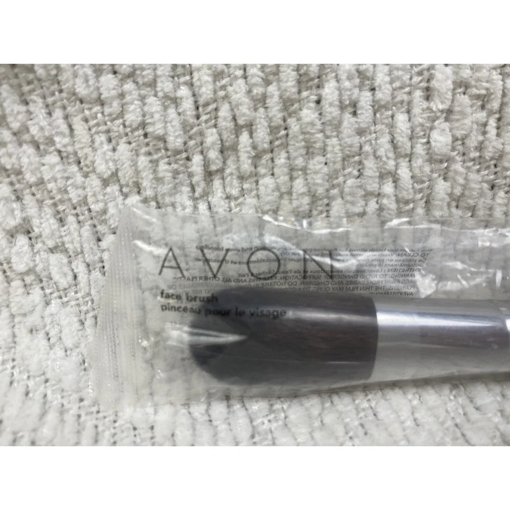 Avon Face Brush Powder Highlighter Blush Rounded Top Black Handle *New/Sealed*‎